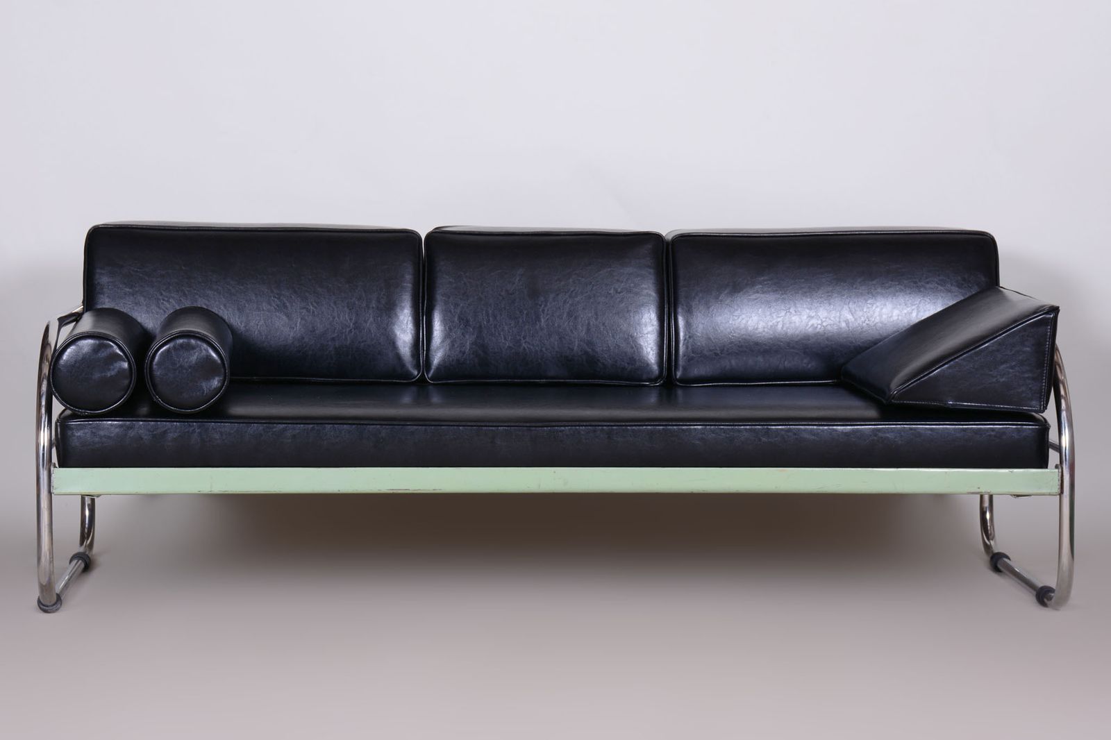 Restored Black Bauhaus Sofa, Robert Slezak, High Quality Leather, Chrome Plated Steel, 1930s photo 2800.0