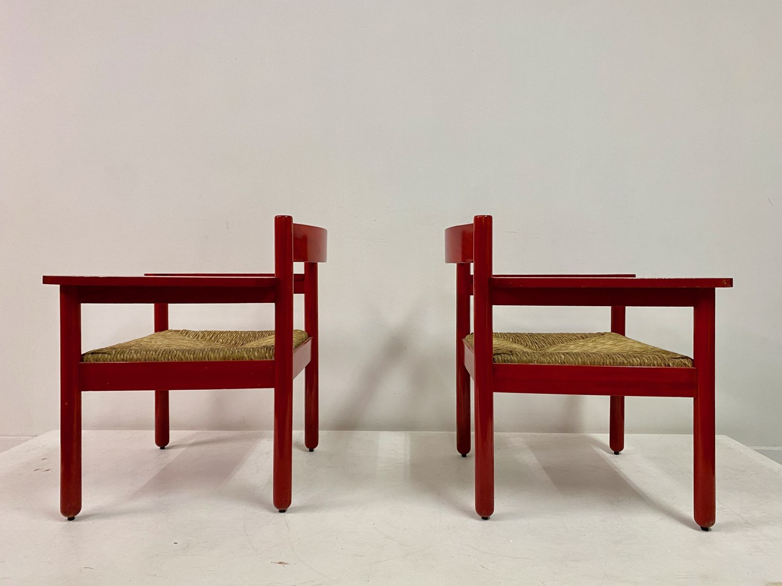 2195.0 Pair Of Italian Red Armchairs With Rush Seats photo