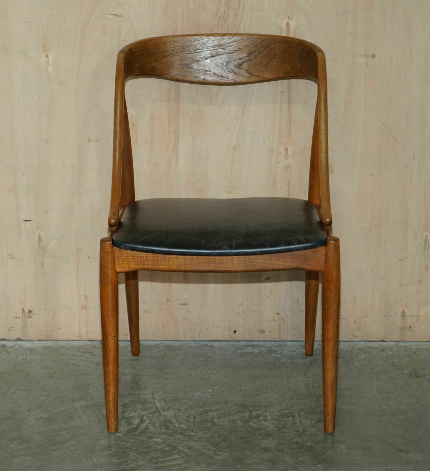 Six Fully Restored Johannes Andersen Model 16 Uldum Dining Chairs Black Leather photo Furniture