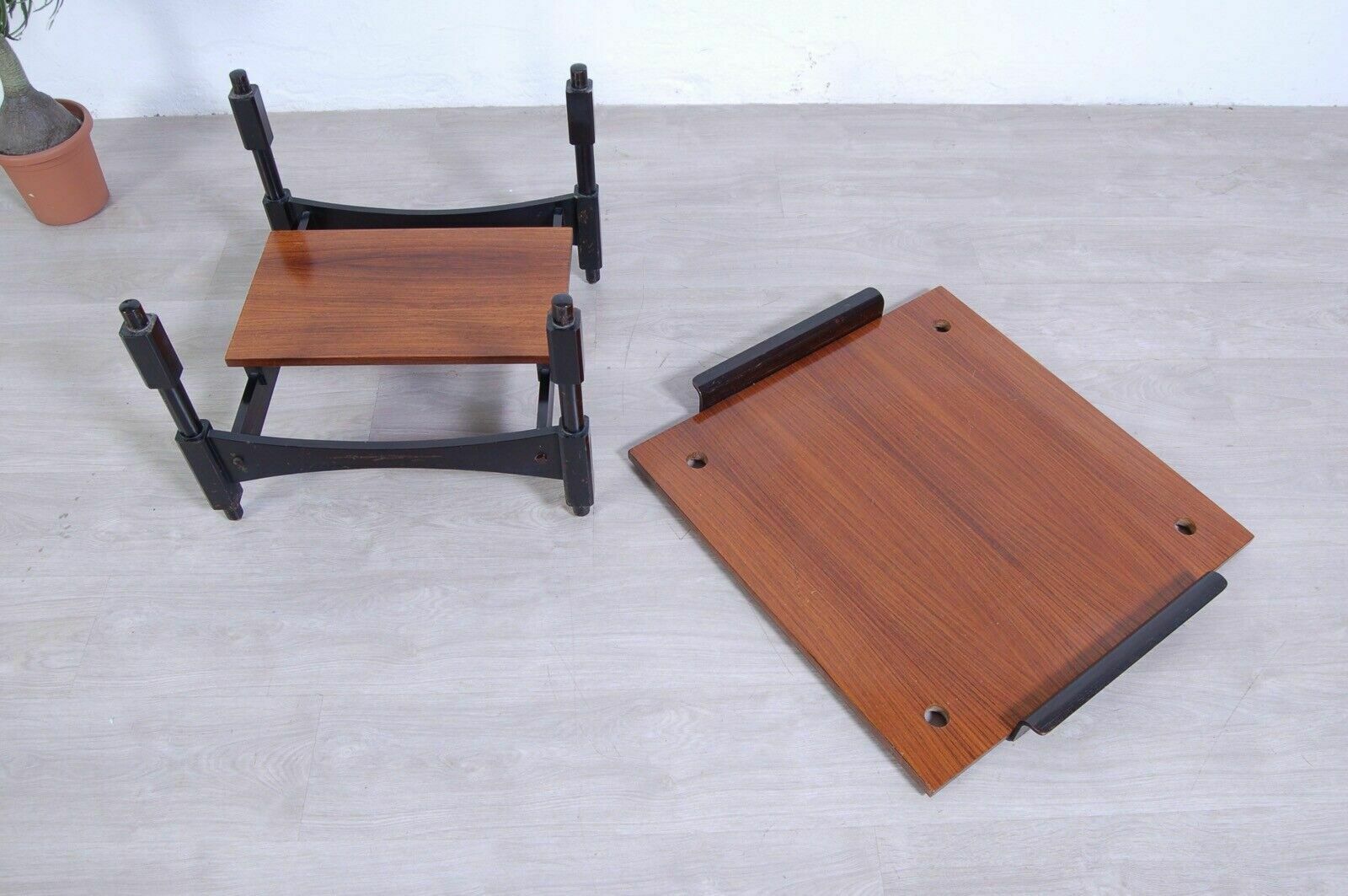 Vintage Low Table Coffee Table Design From The 60s Stildomus Removable Tray photo vintage
