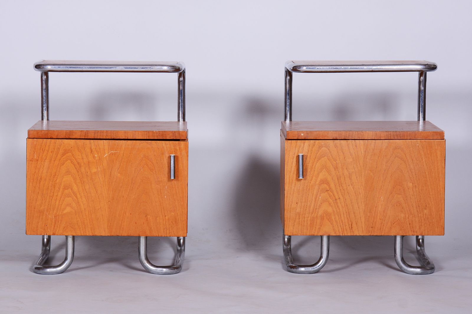 Pair Of Restored Bauhaus Oak Bed Side Tables, Mucke Melder, Czechia, 1930s photo for sale