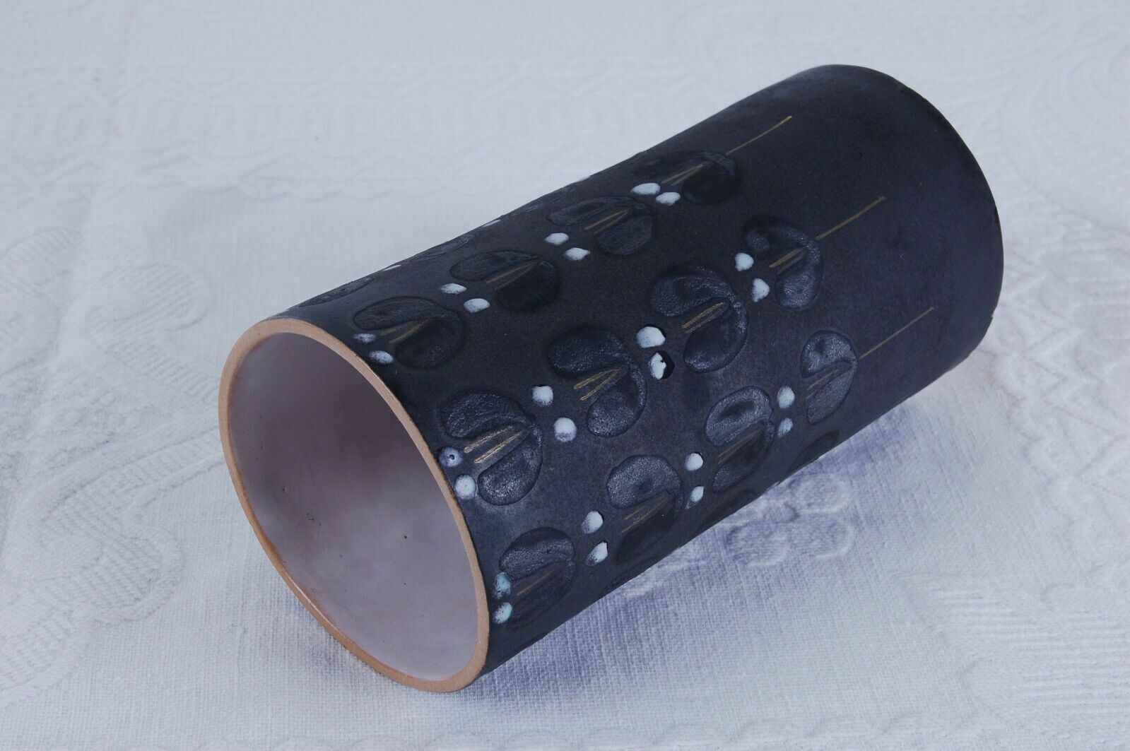 Home Decor Glazed Terracotta Vase Design Pompeo Pianezzola Nove Bassano Black Flowers Decoration photo