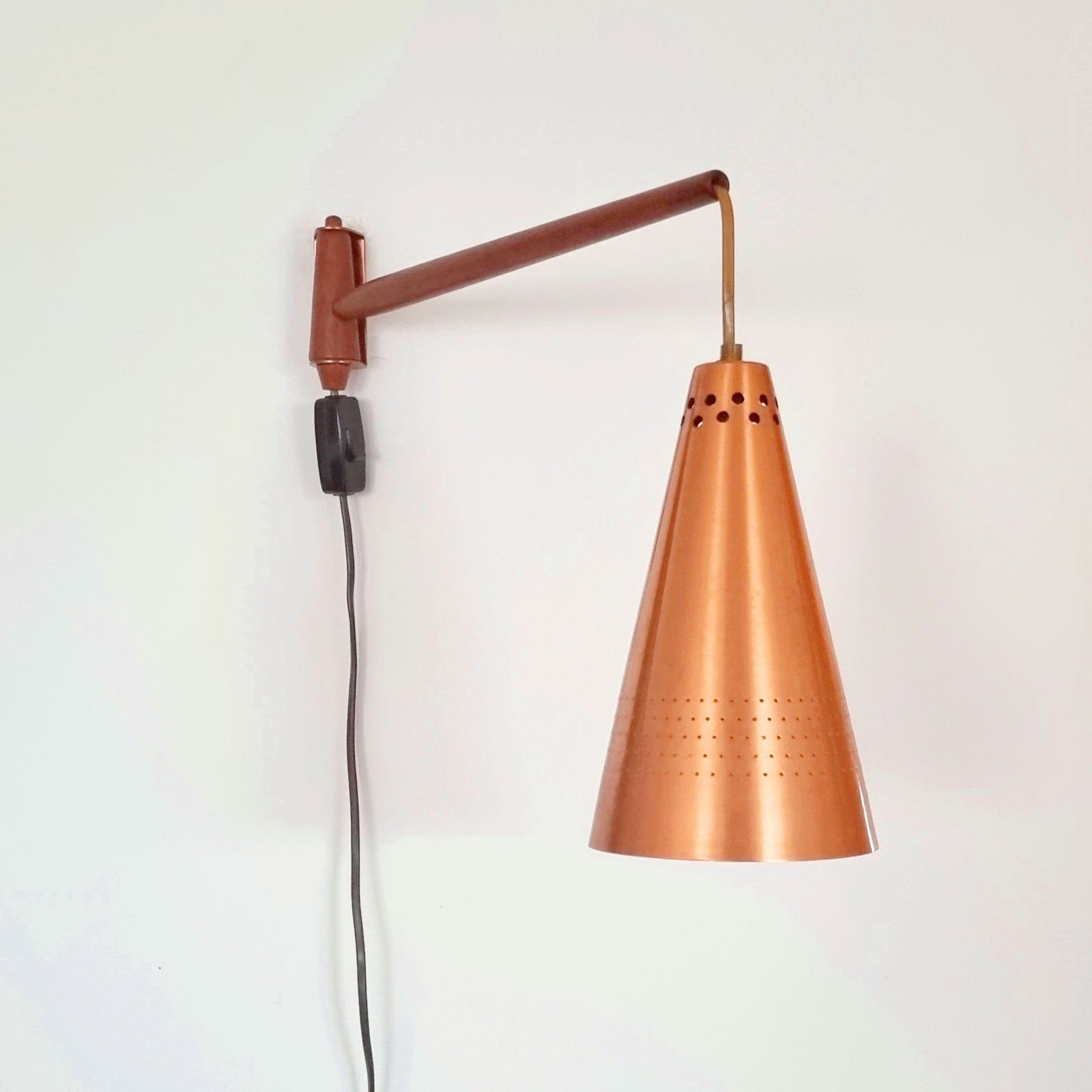 Scandinavische Koperen En Teakhouten Wandlamp Model S 1718 Van Hans Agne Jakobsson, Zweden, Jaren 1960 photo for sale