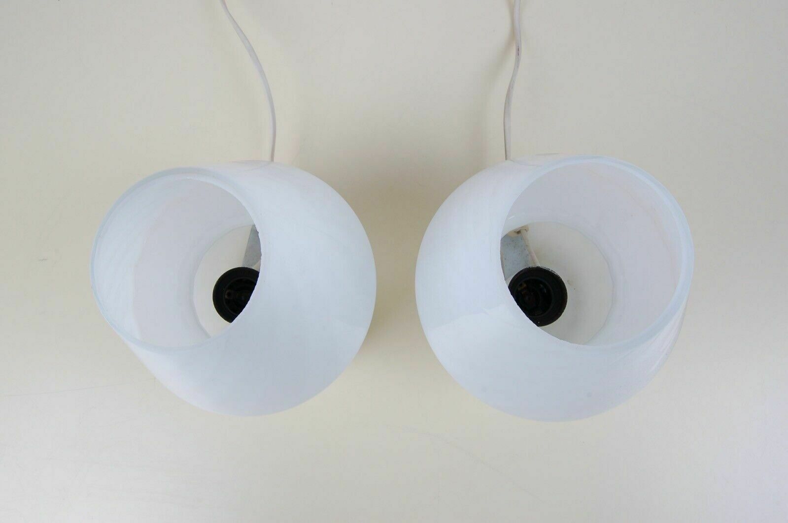 Pair Of Mushroom Table Lamps In White Murano Glass, 20 Cm, 1980s photo Lighting