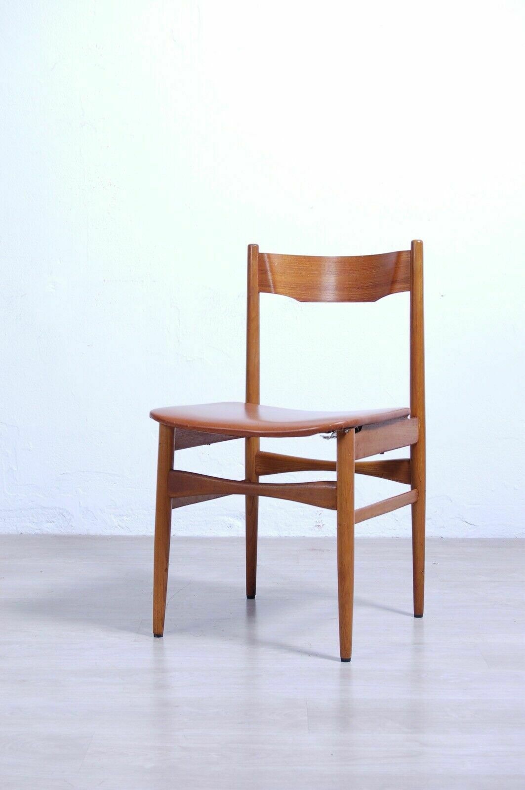 Design Armchair From The 50s And 60s, Comfortable Seat In Vintage Brown Leather photo furniture