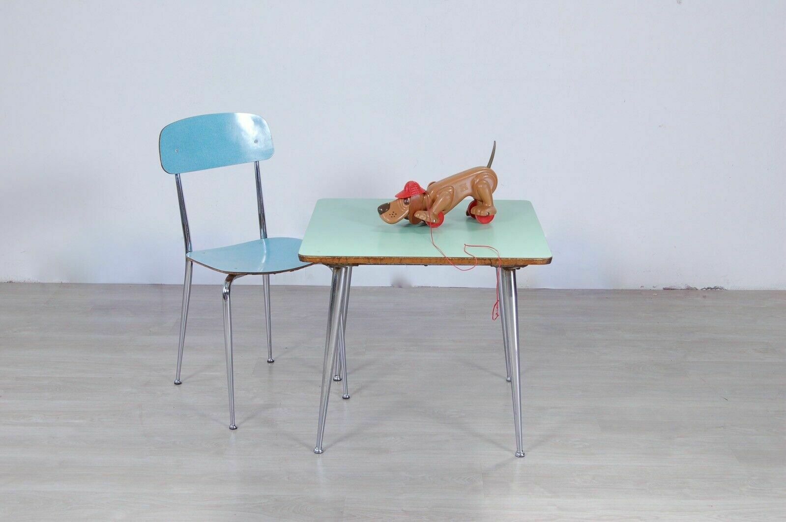 1950s Table, Formica Top, Iron Legs. As A Child, Height 58 Cm. photo Furniture