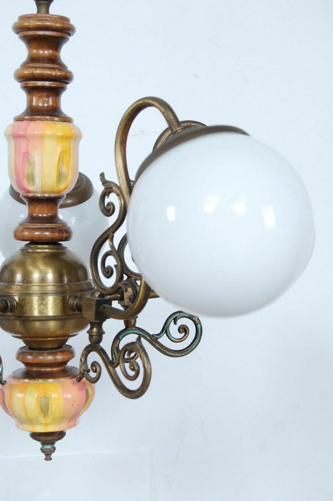 photo furniture Vintage Eclectic Chandelier 5 Lights Brass Wood Orange White Glass