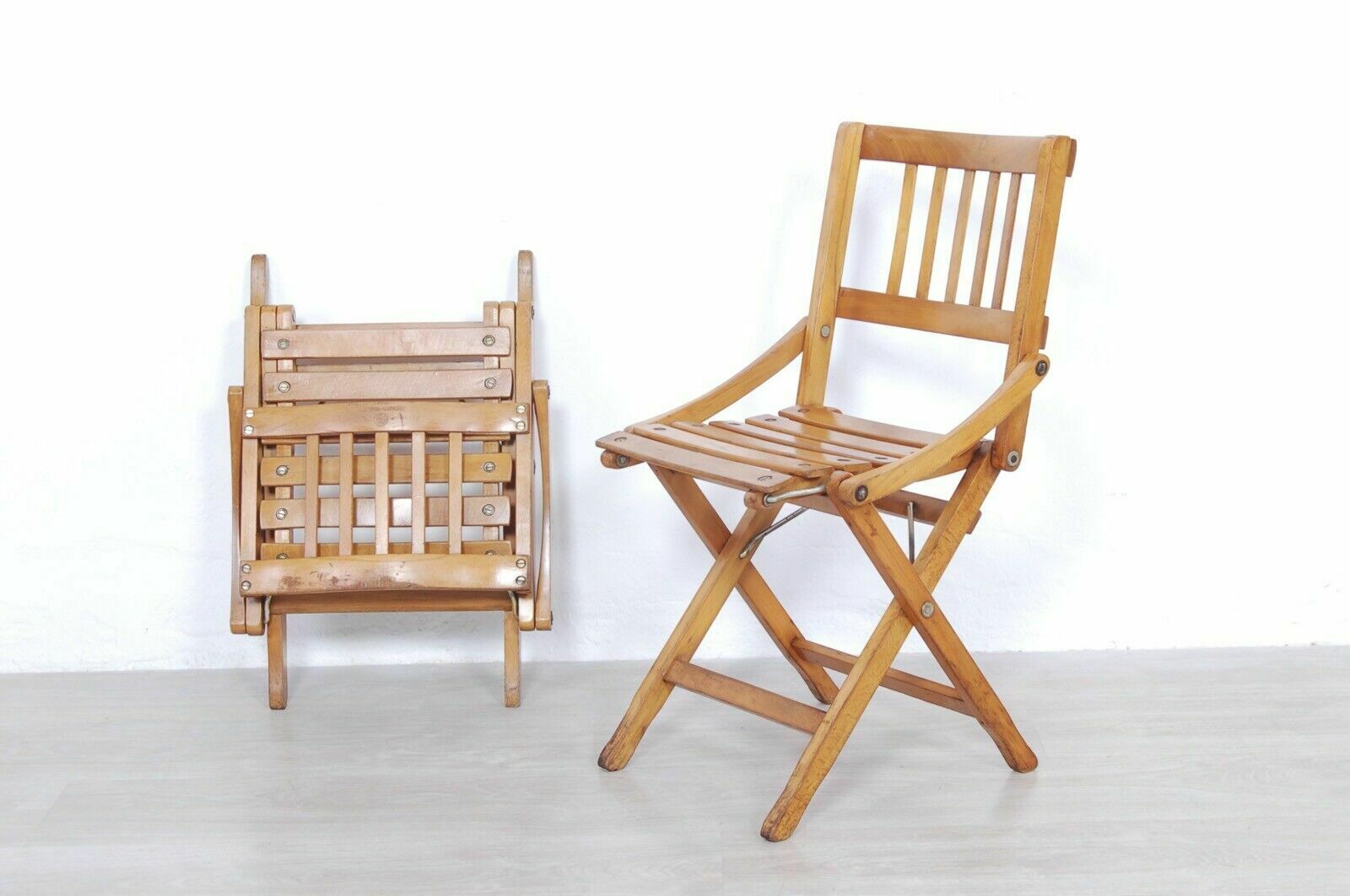 190.0 Fratelli Reguitti Folding Chair Pair Of Children's Wooden Chairs From The 60s, Vintage photo