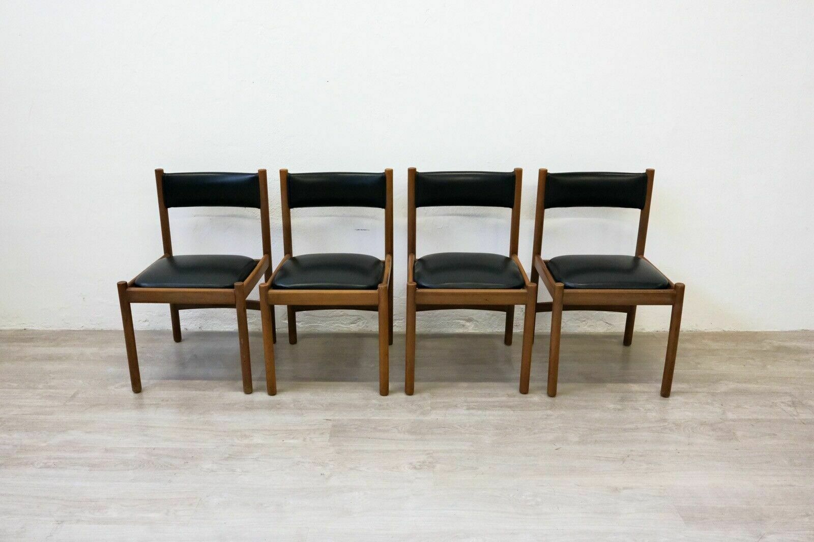 Set Of 4 Isa Bergamo Design Chairs In Wood And Black Leather. Italian Manufacture. 1960s photo furniture