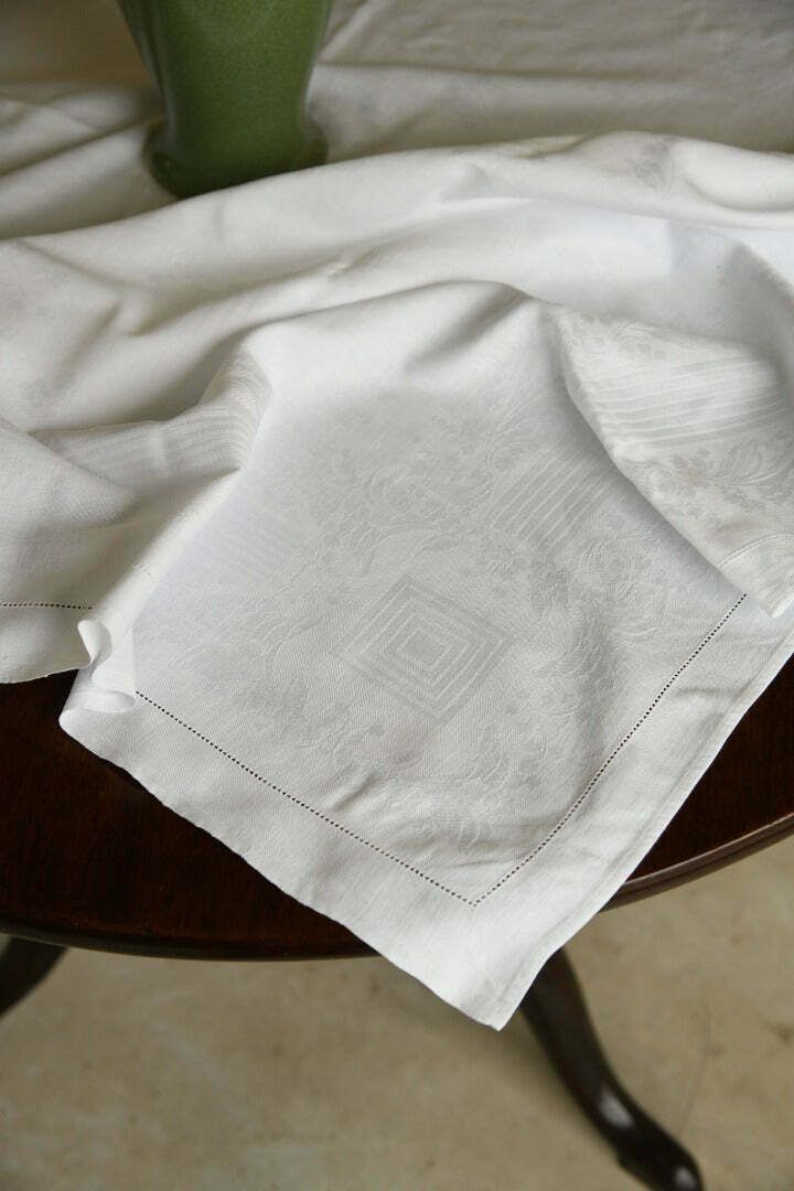 photo furniture Good Quality Damask Tablecloth