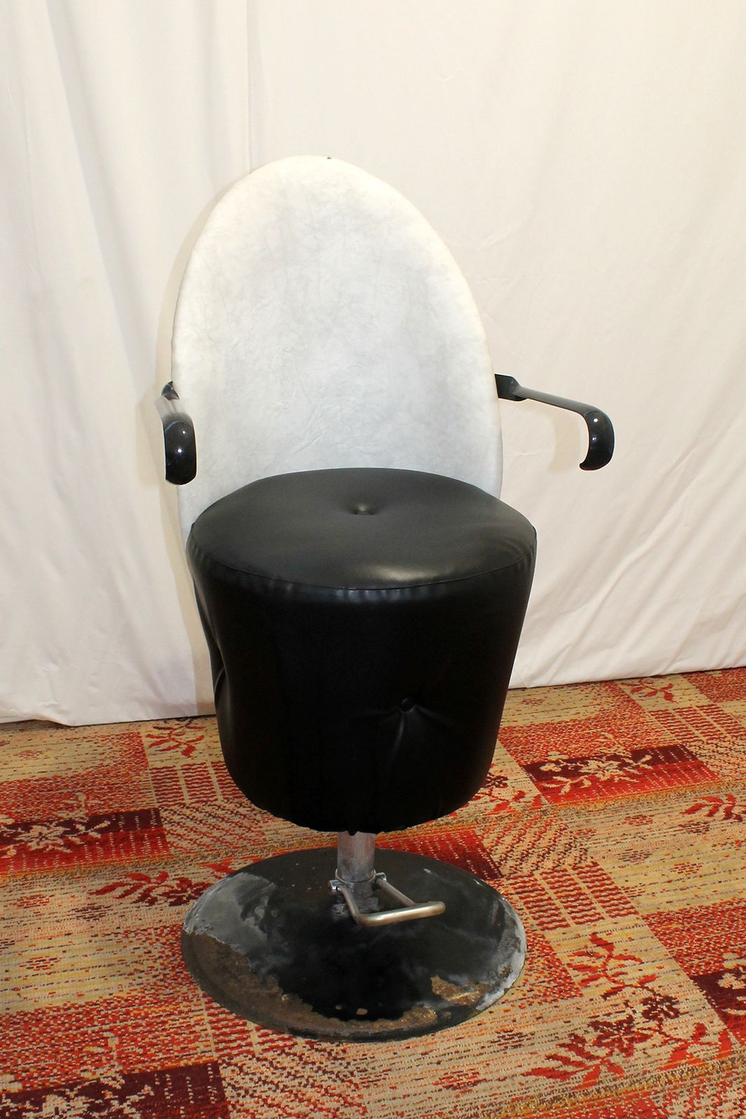 Leather Swivel Hairdressing Salon Chair, 1980´S photo vintage