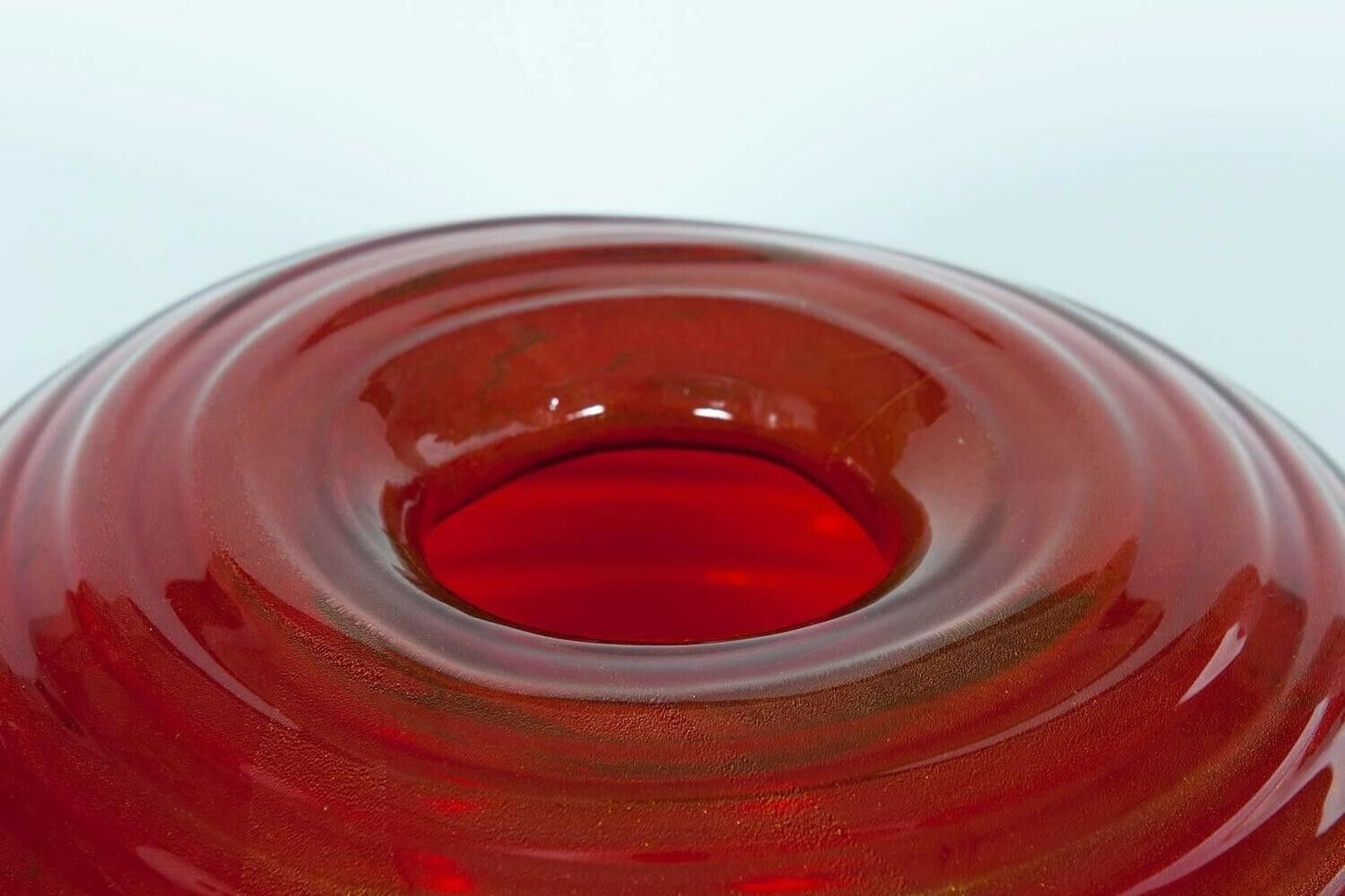 Massive Red And Gold Vase In Blown Murano Glass With Gold Drop, 1980s Italy photo vinterior