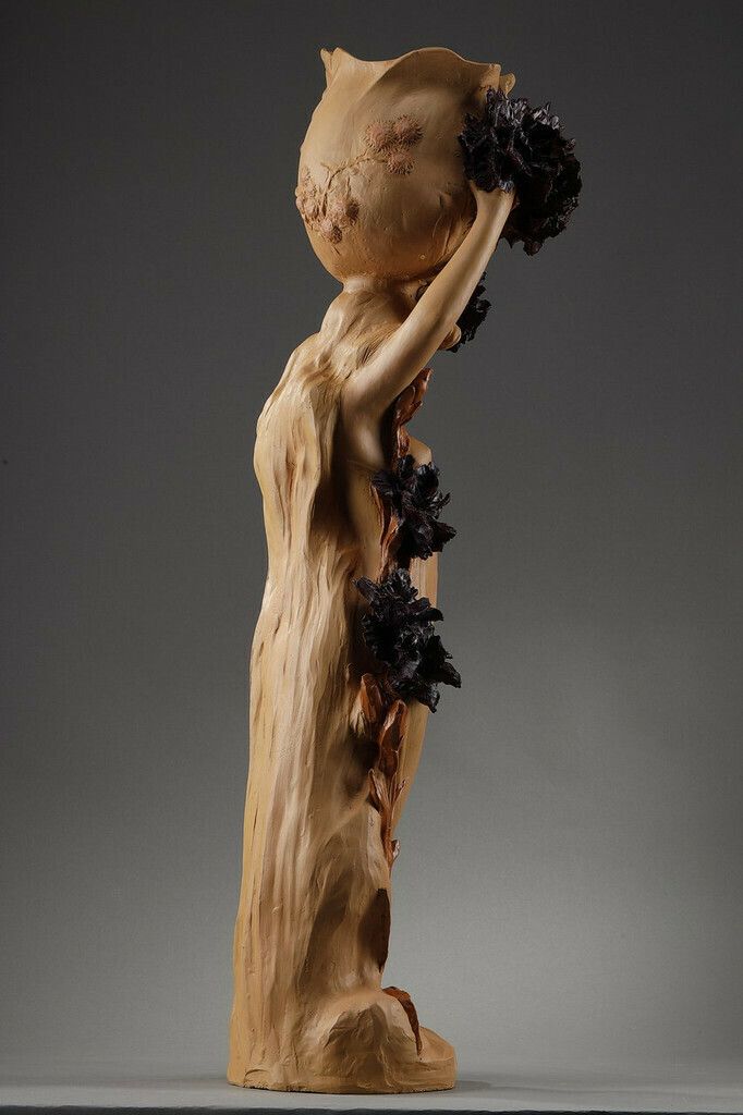 3952.0 Polychrome Terracotta Sculpture, "Woman With A Basket" Signed Capaldo, 20th Century photo