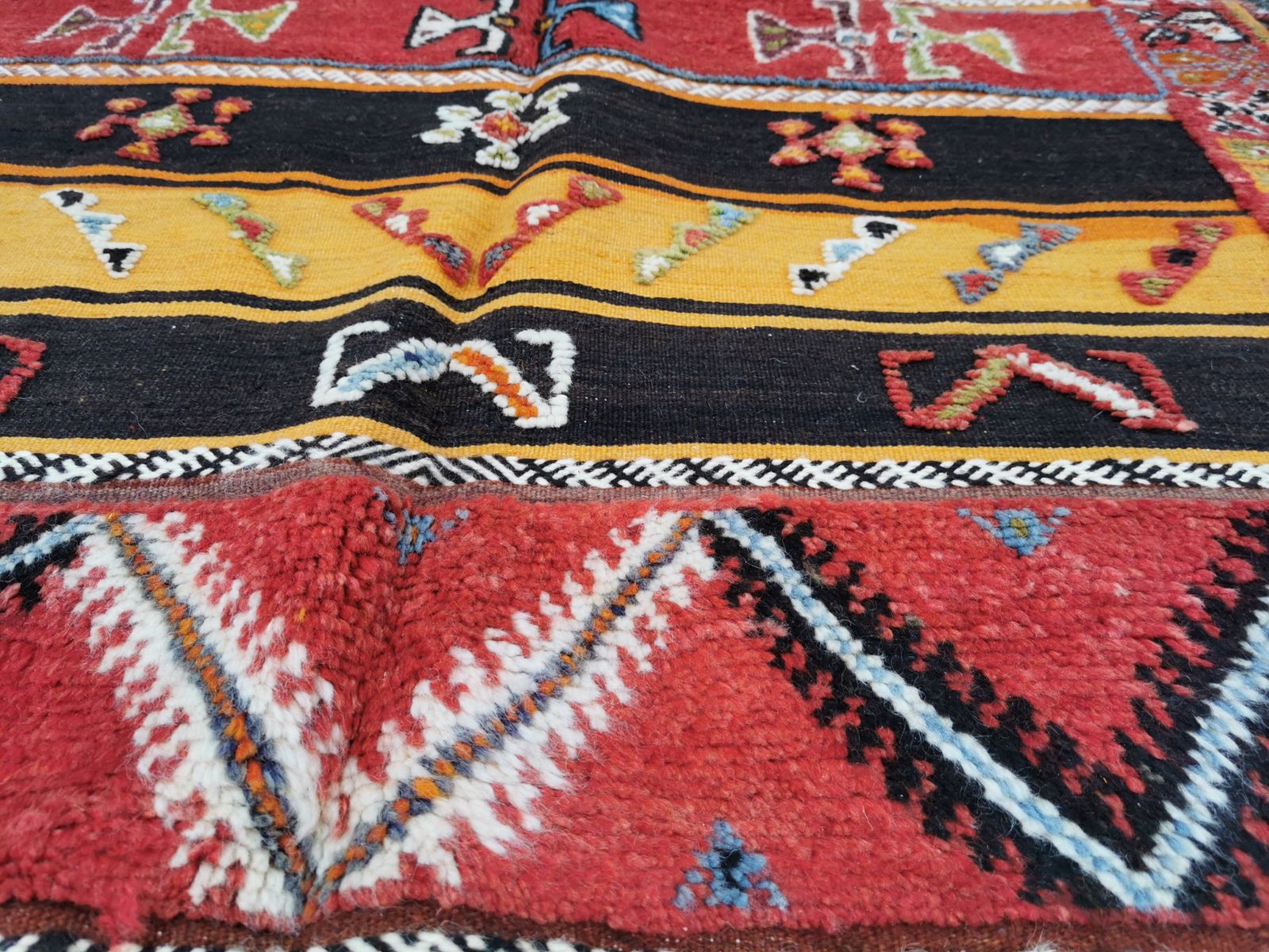 Handmade Colourful Moroccan Berber Rug. Camel Wool Carpet photo buy