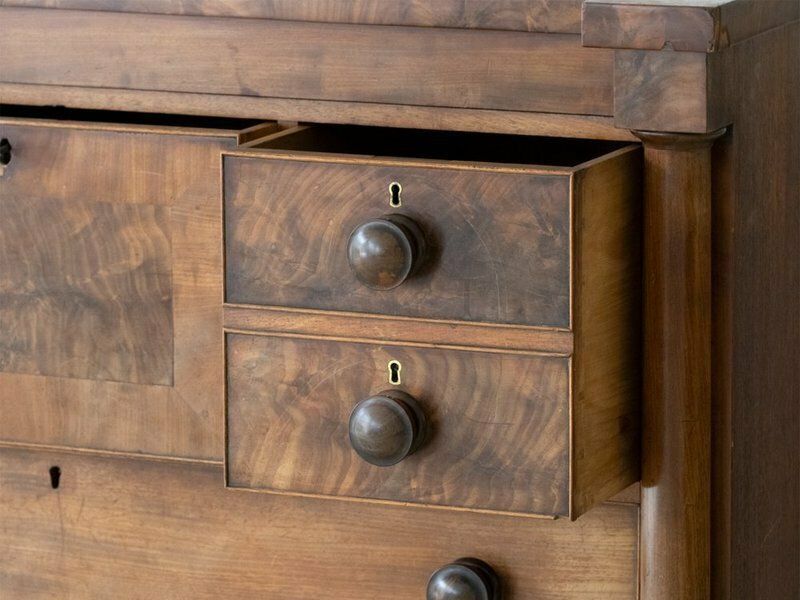 Victorian Flamed Mahogany Chest Of Drawers, 1800s photo 750.0