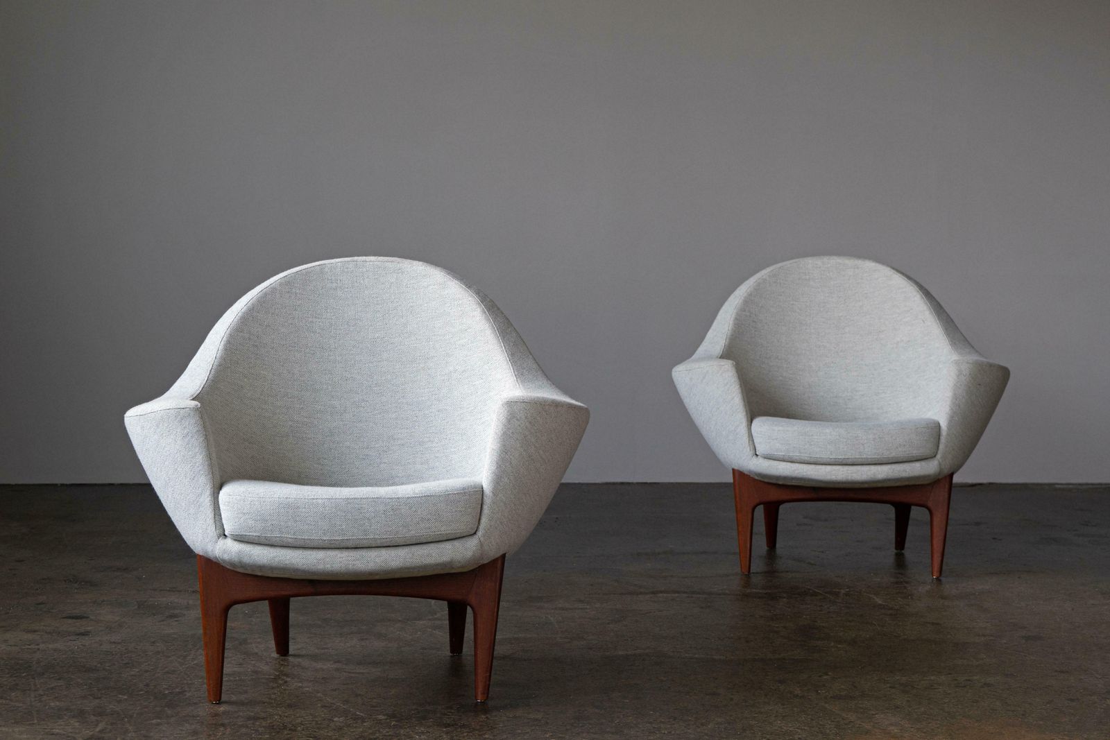 Rare Pair Of Lounge Chairs By Ib Kofod Larsen For Fritz Hansen, 1959