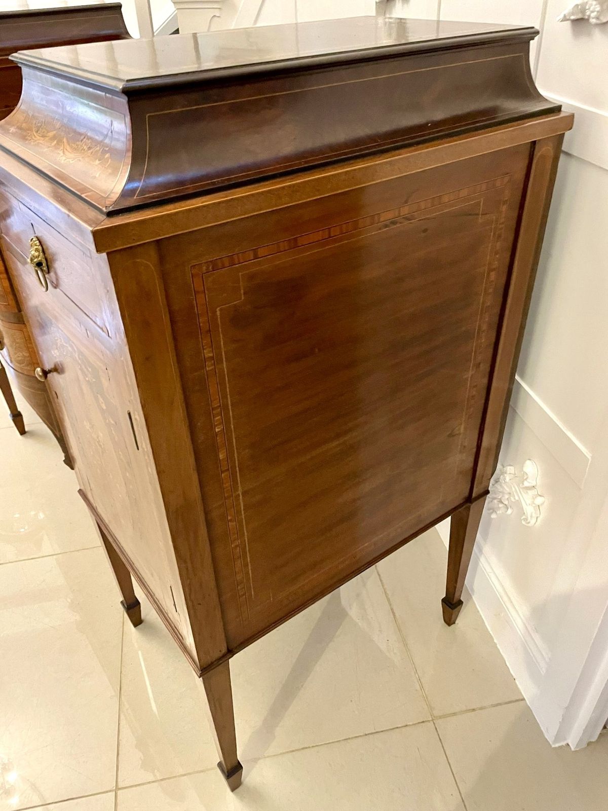 Fine Quality Antique 19th Century Mahogany Inlaid Marquetry Sideboard By Hewetsons, London photo for sale