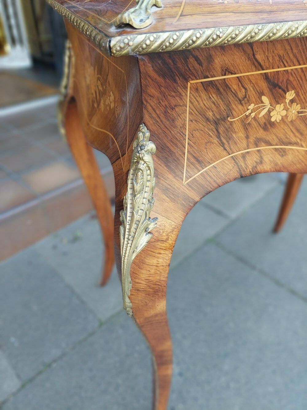 Victorian Inlaid Kingwood Planter Jardiniã¨Re Table photo furniture