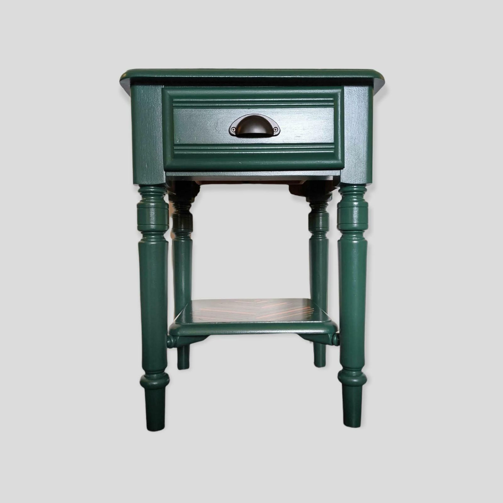 Green Side Table With Colourful Stripes photo 67.2