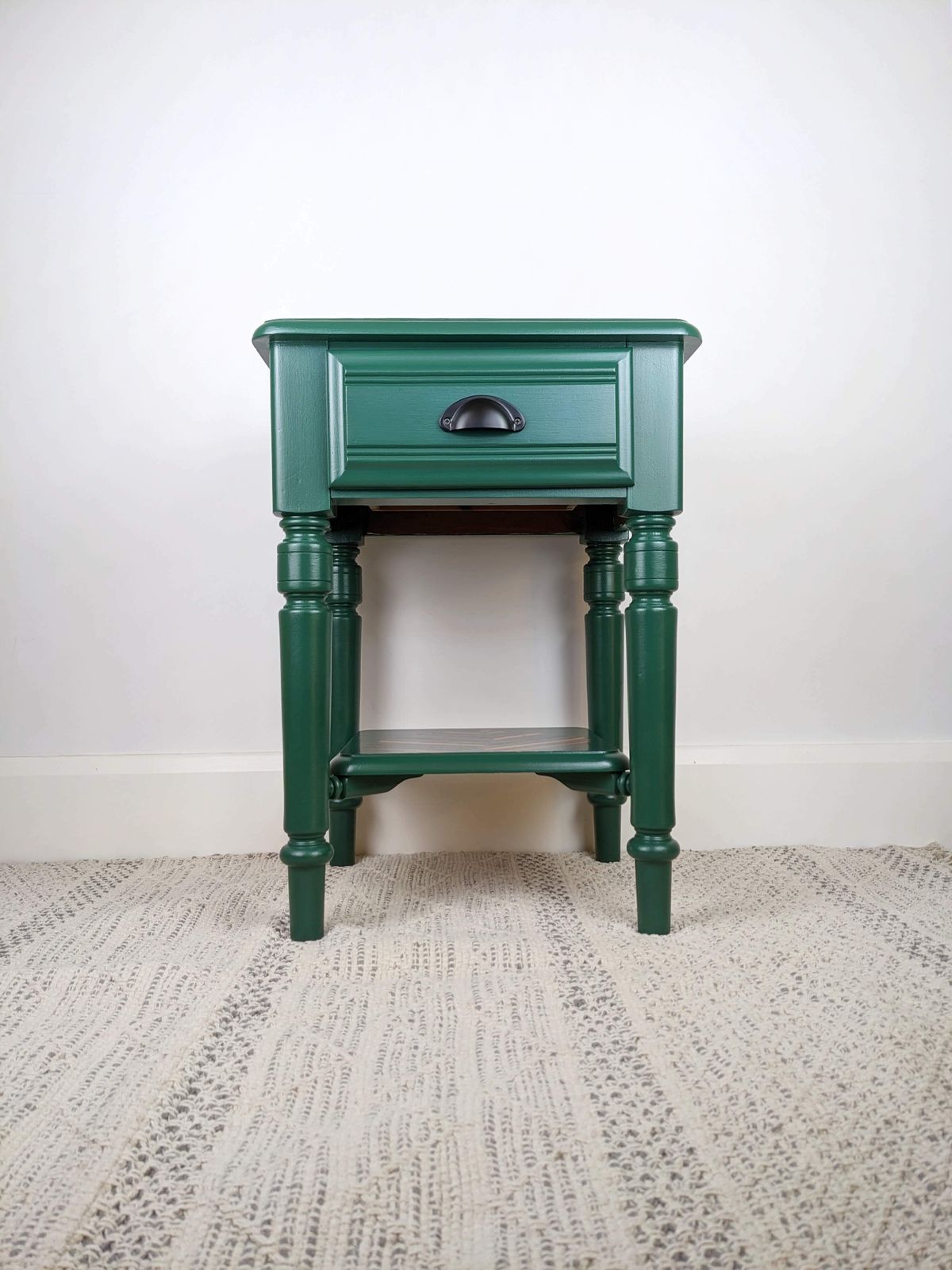 Green Side Table With Colourful Stripes photo vinterior