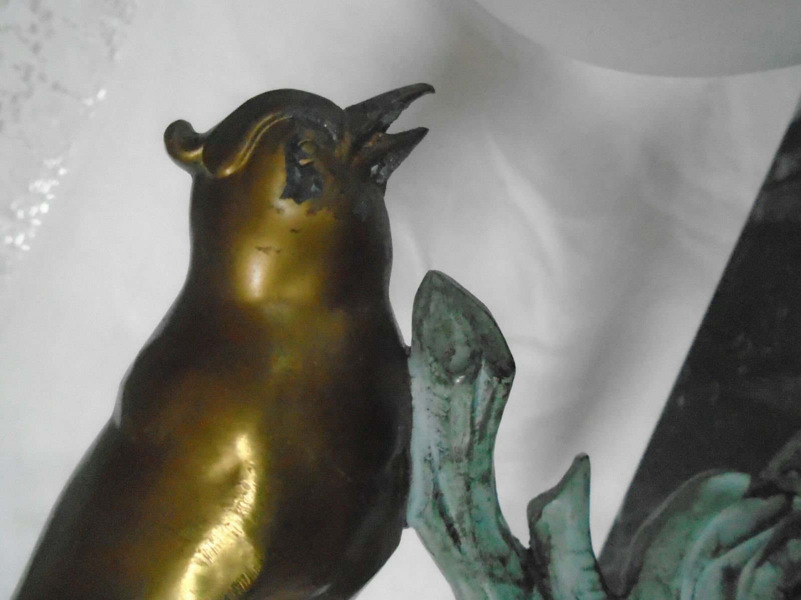 Vintage Art Deco French Marble, Brass And Glass Table Lamp, Gold Brass Bird And White Globe Shade photo 159.0