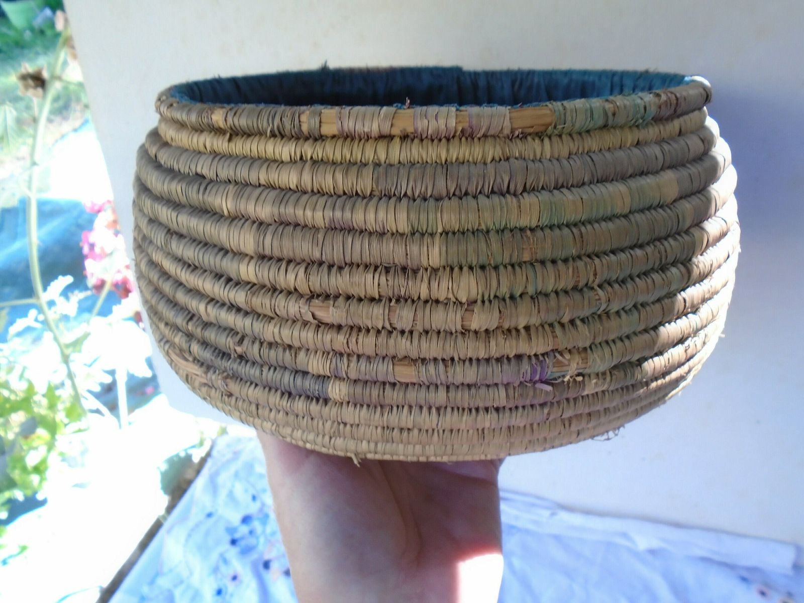 Vintage French Rye Coiled Straw Basket, Rye Straw Basket, Basket With Inner Pockets, Sewing Basket,