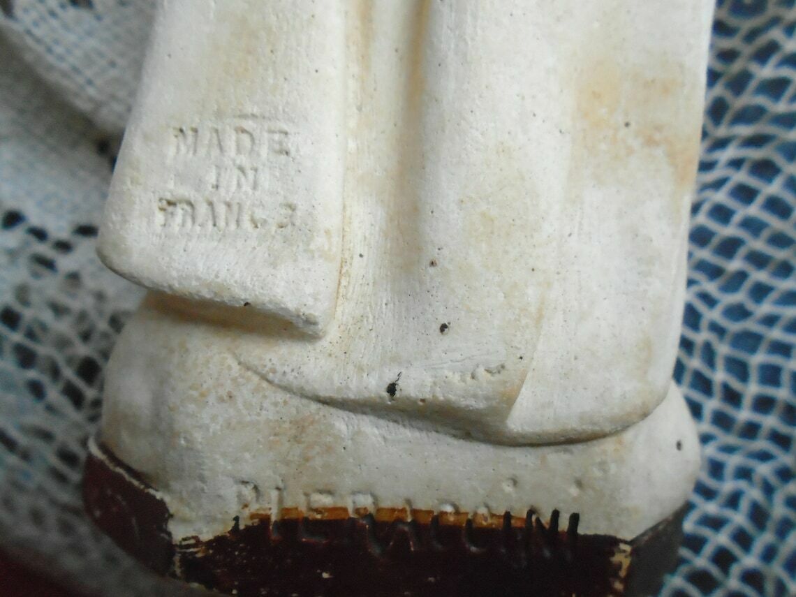 photo furniture Antique French Antique French Plaster Of Paris St Therese Statue / 11" Tall Chalk Saint Therese Of Lisieux
