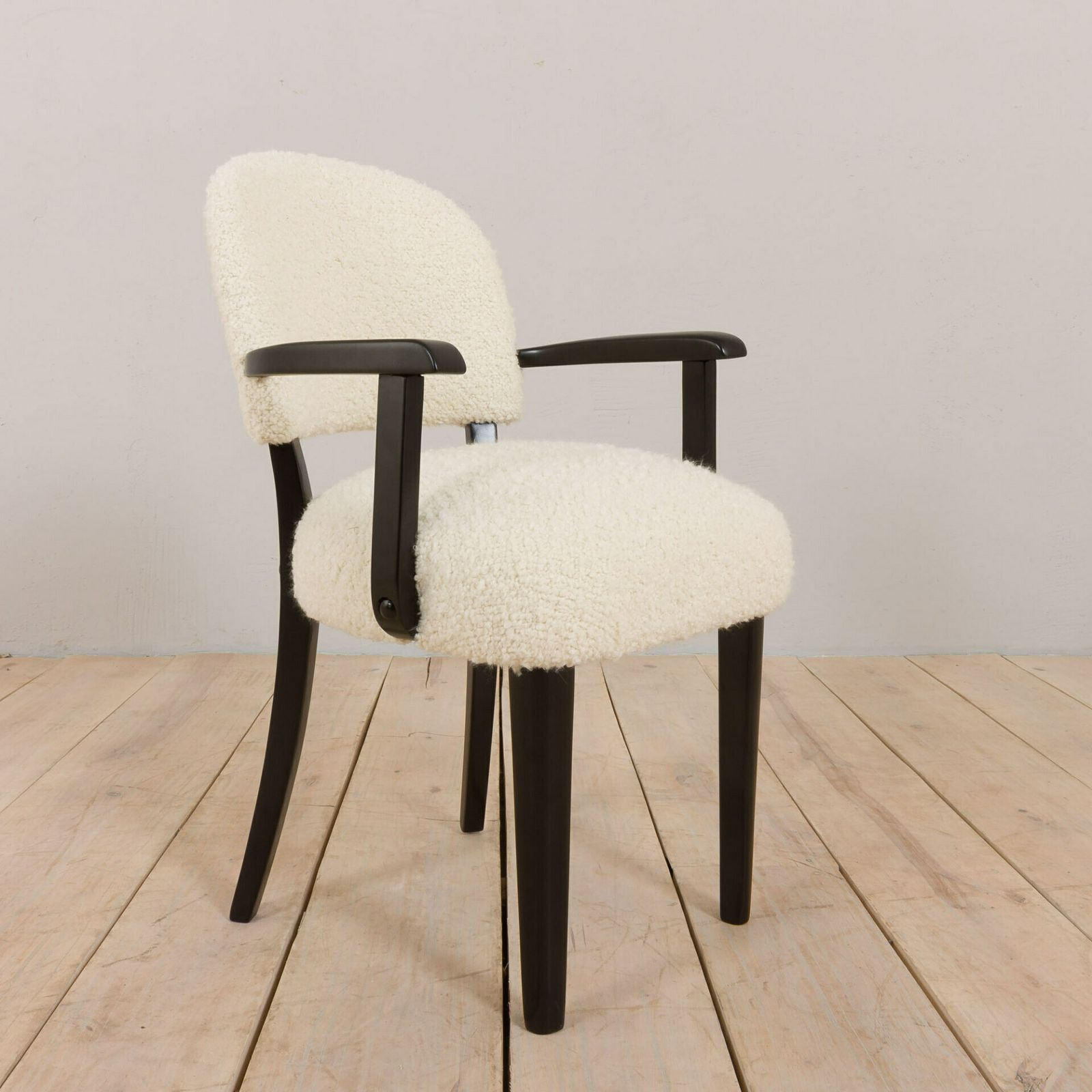 photo furniture Set Of Eight Dining Paris Hotel Chairs By Thonet France 1950s