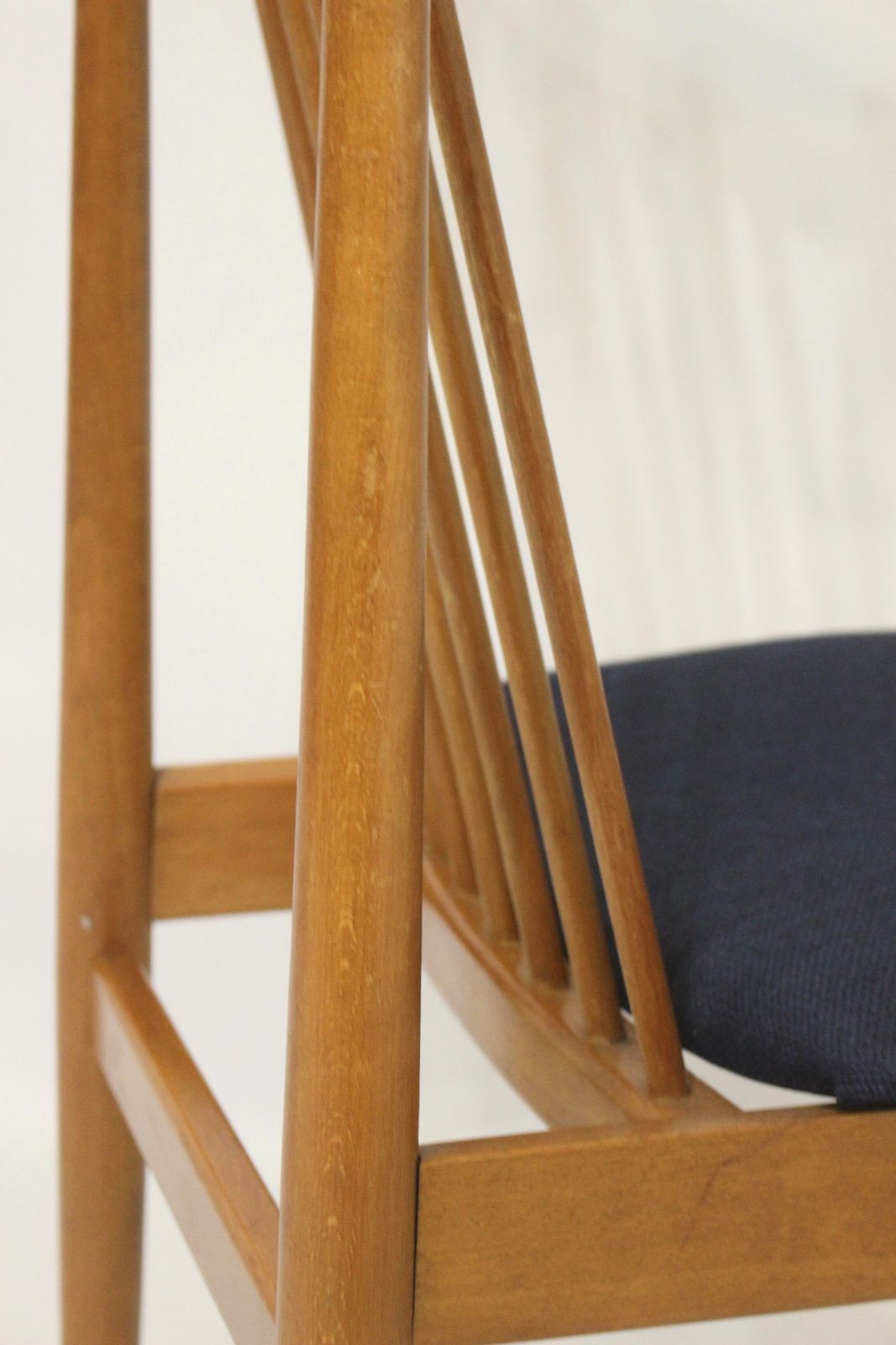 photo vintage Set Of 4 Scandinavian Chairs From The 70s