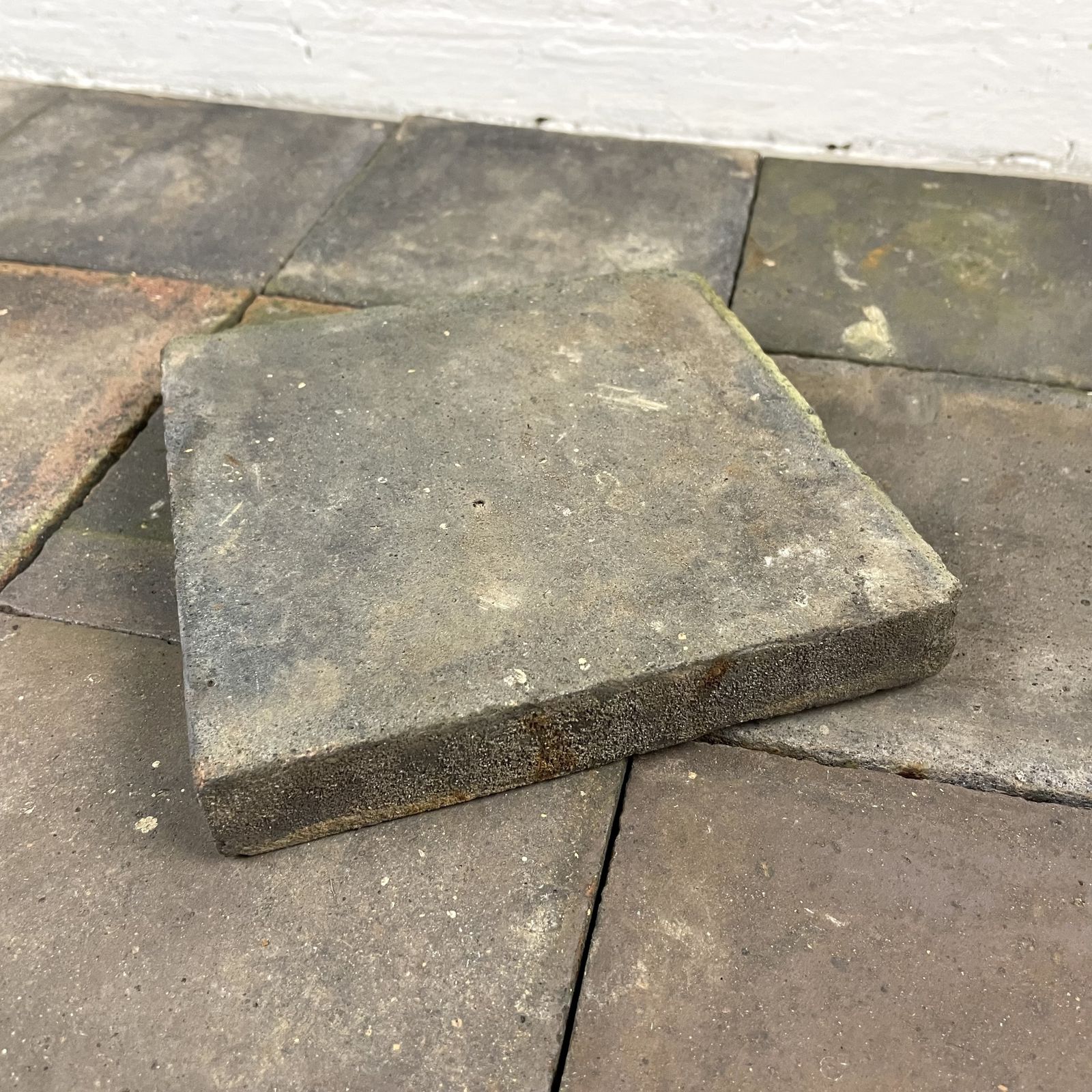 Batch Of 2 Square Metres Of Reclaimed 6¼ Inch Black Quarry Tiles photo Home Fixtures