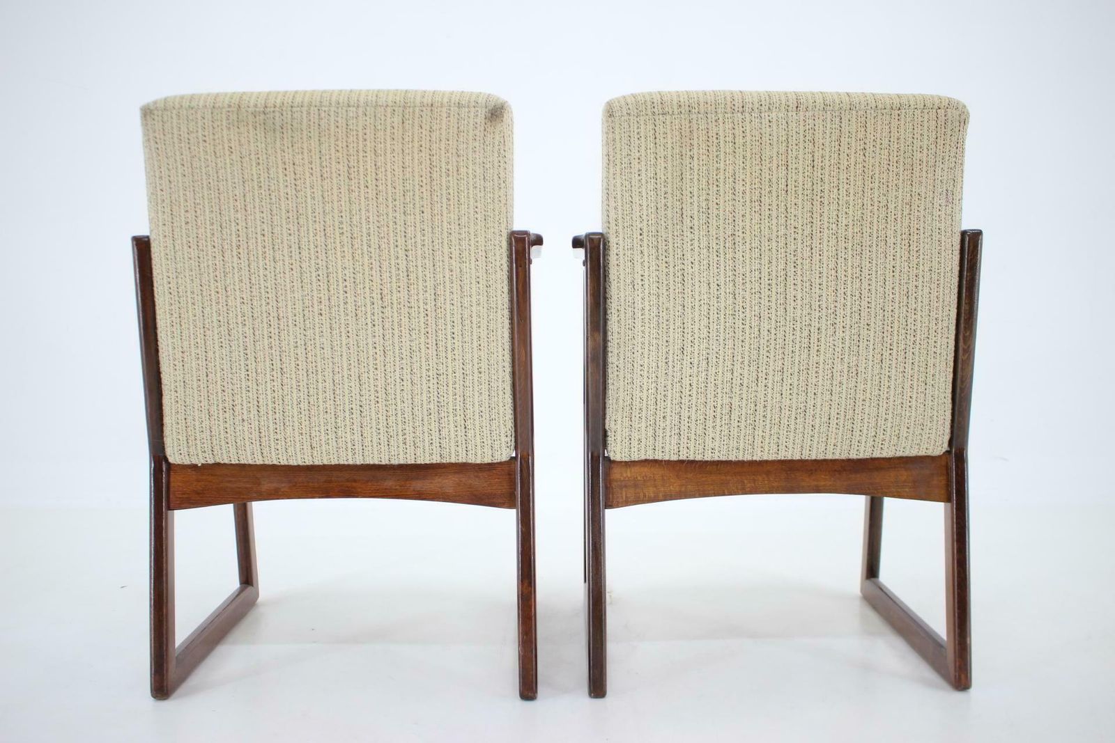 photo furniture 1960s Pair Of Beech Armachairs, Czechoslovakia