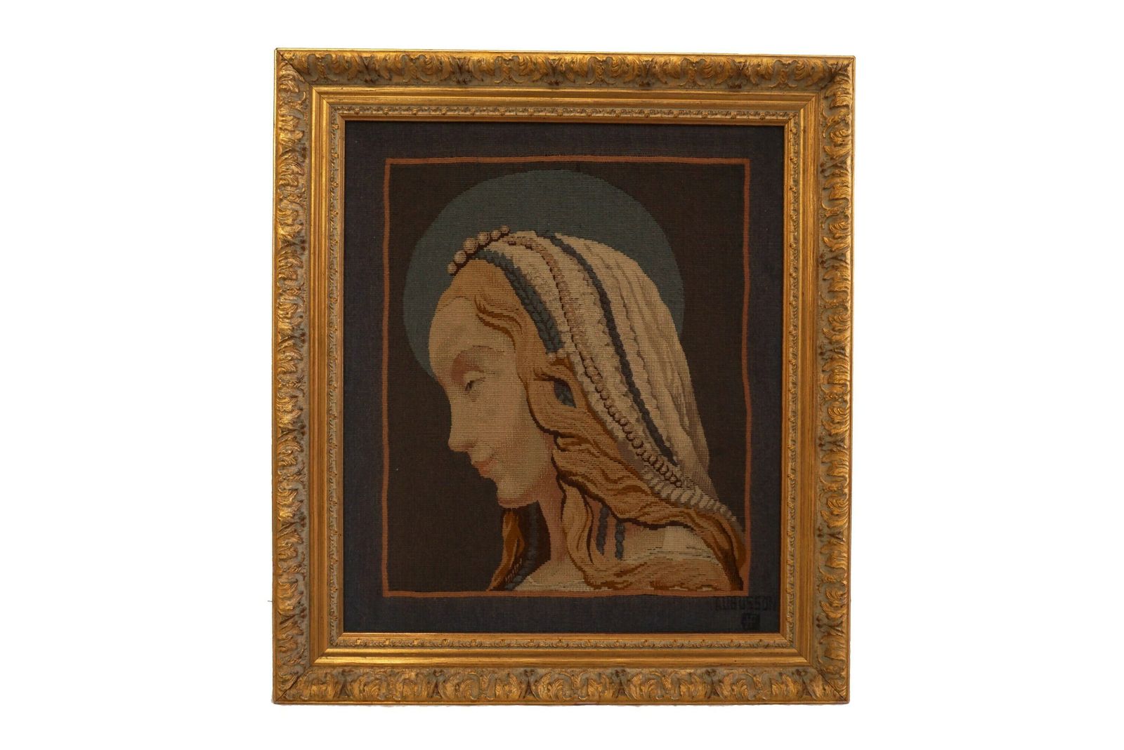 Franse Aubusson Tapisserie Met Portret Van De Maagd Maria Van St. Galmier – Vintage Frans Borduurwerk