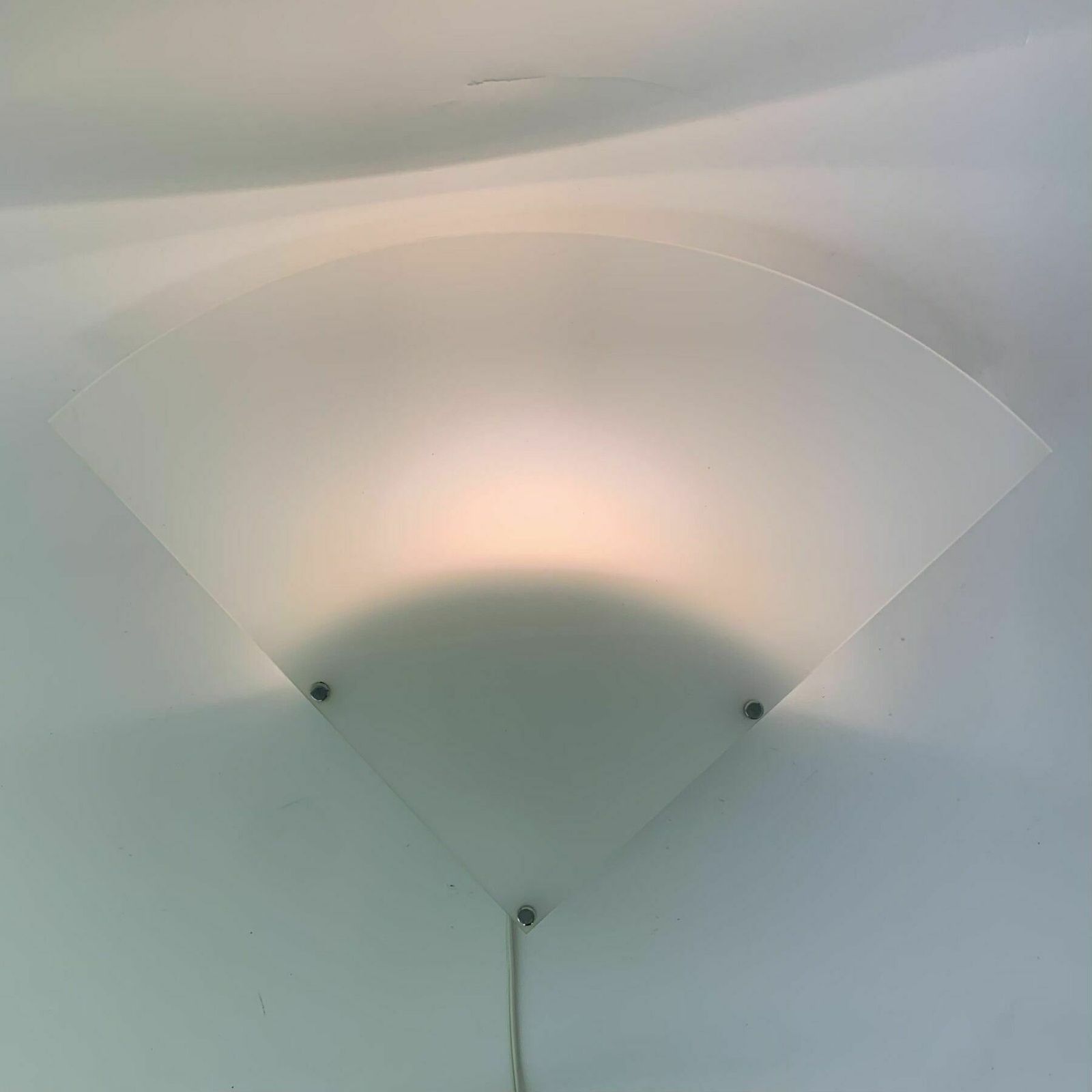 photo for sale Postmodern Minimalistisch Wandmeubel / Tafel, Jaren 1980