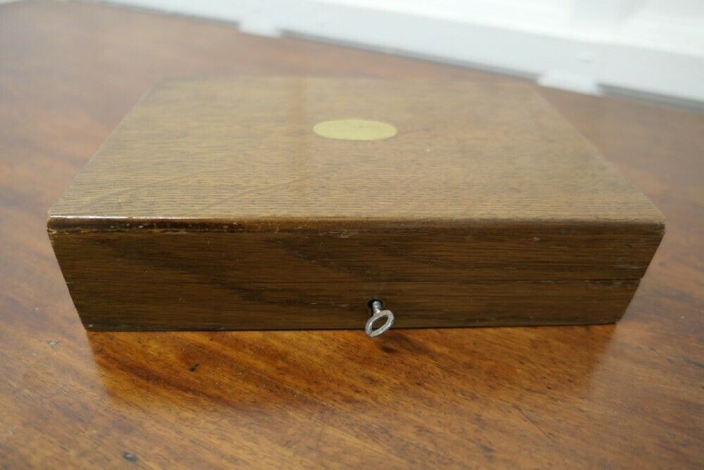 William Hutton & Sons Desert Cutlery Canteen photo furniture