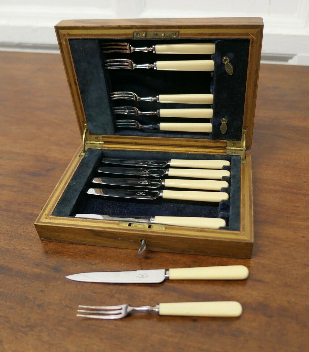 William Hutton & Sons Desert Cutlery Canteen photo vinterior