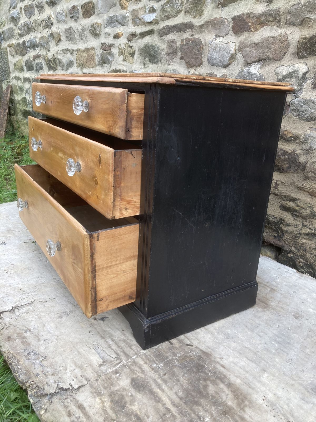 Victorian Pine Painted Chest Of Drawers photo furniture