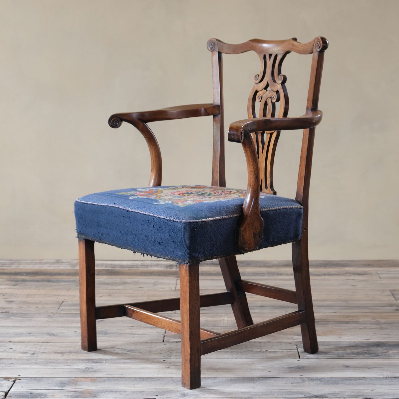 Chippendale 18th Century Georgian Elm Armchair photo vinterior