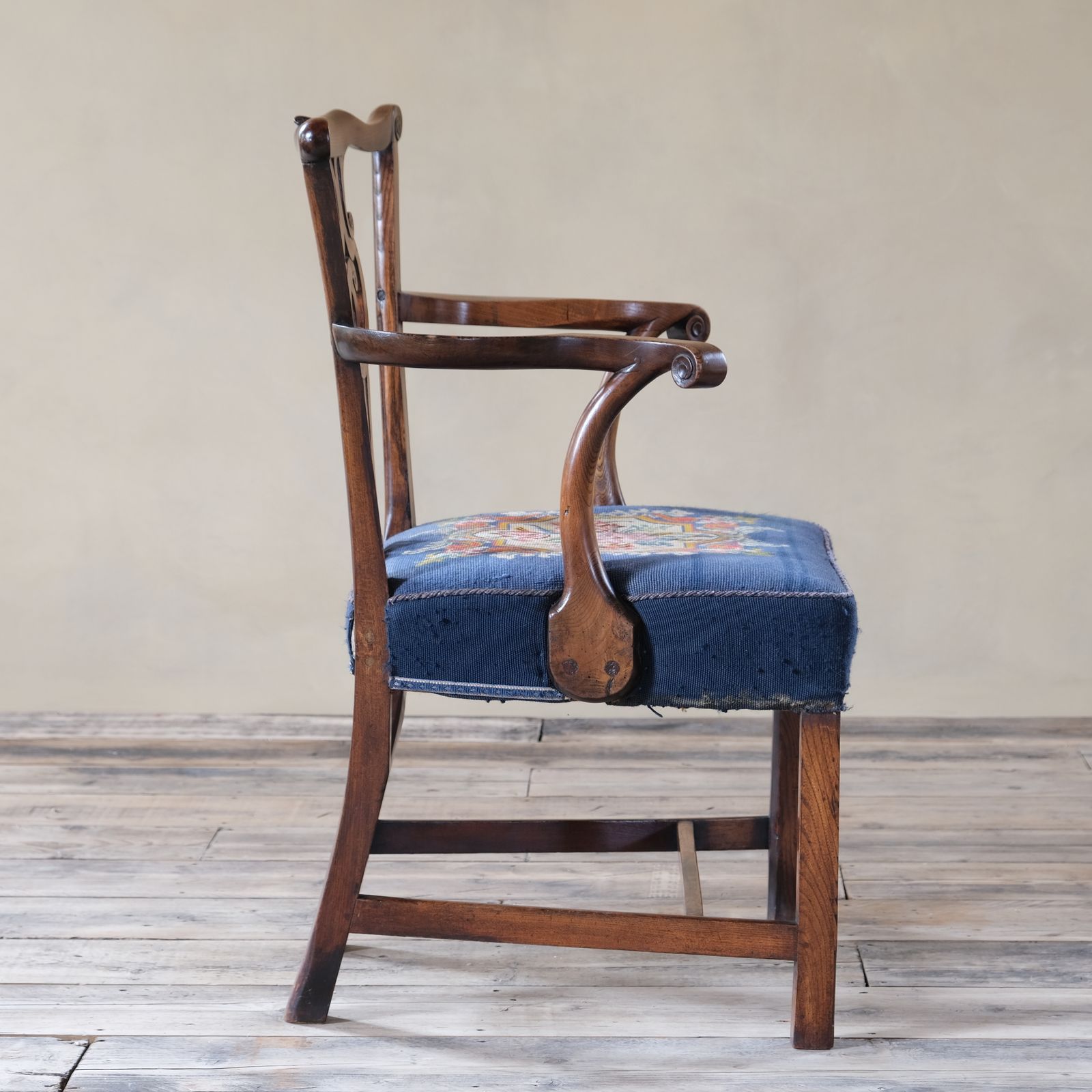 Chippendale 18th Century Georgian Elm Armchair photo vintage