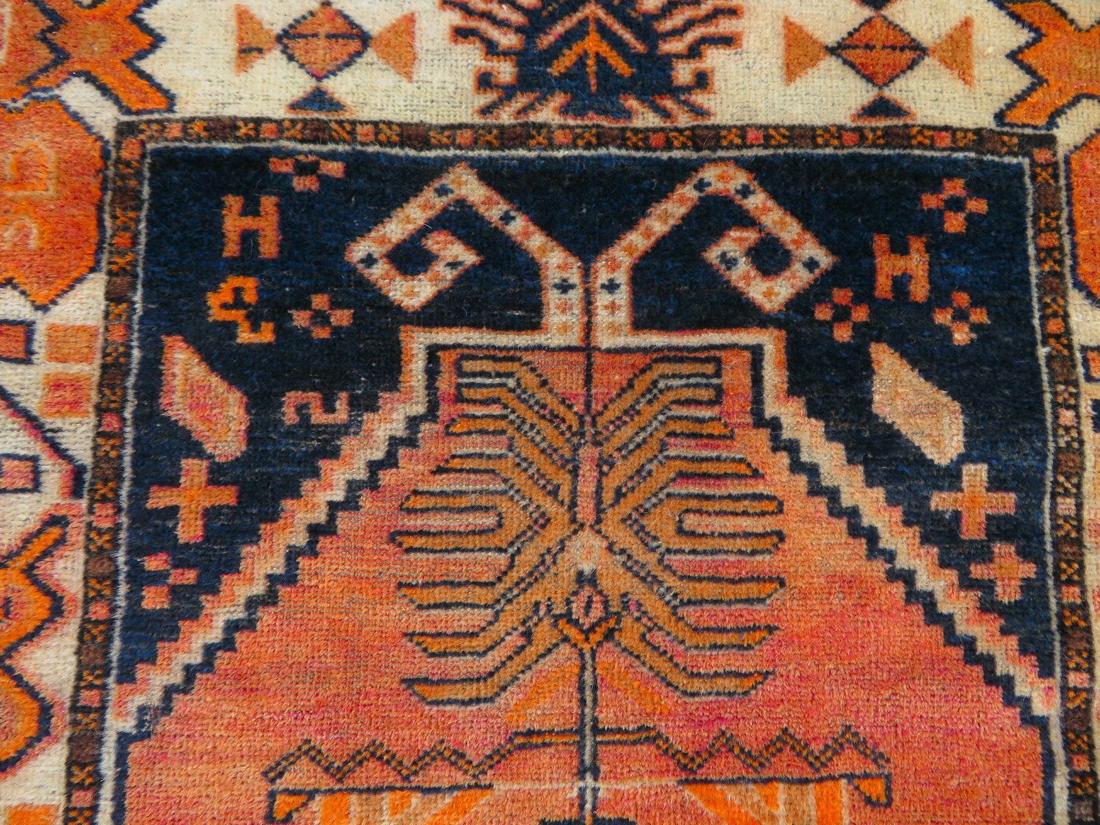 Antique Turkish Kurdish Village Rug. Malatya Province,Eastern Anatolia.162cm X 100cm. photo vinterior