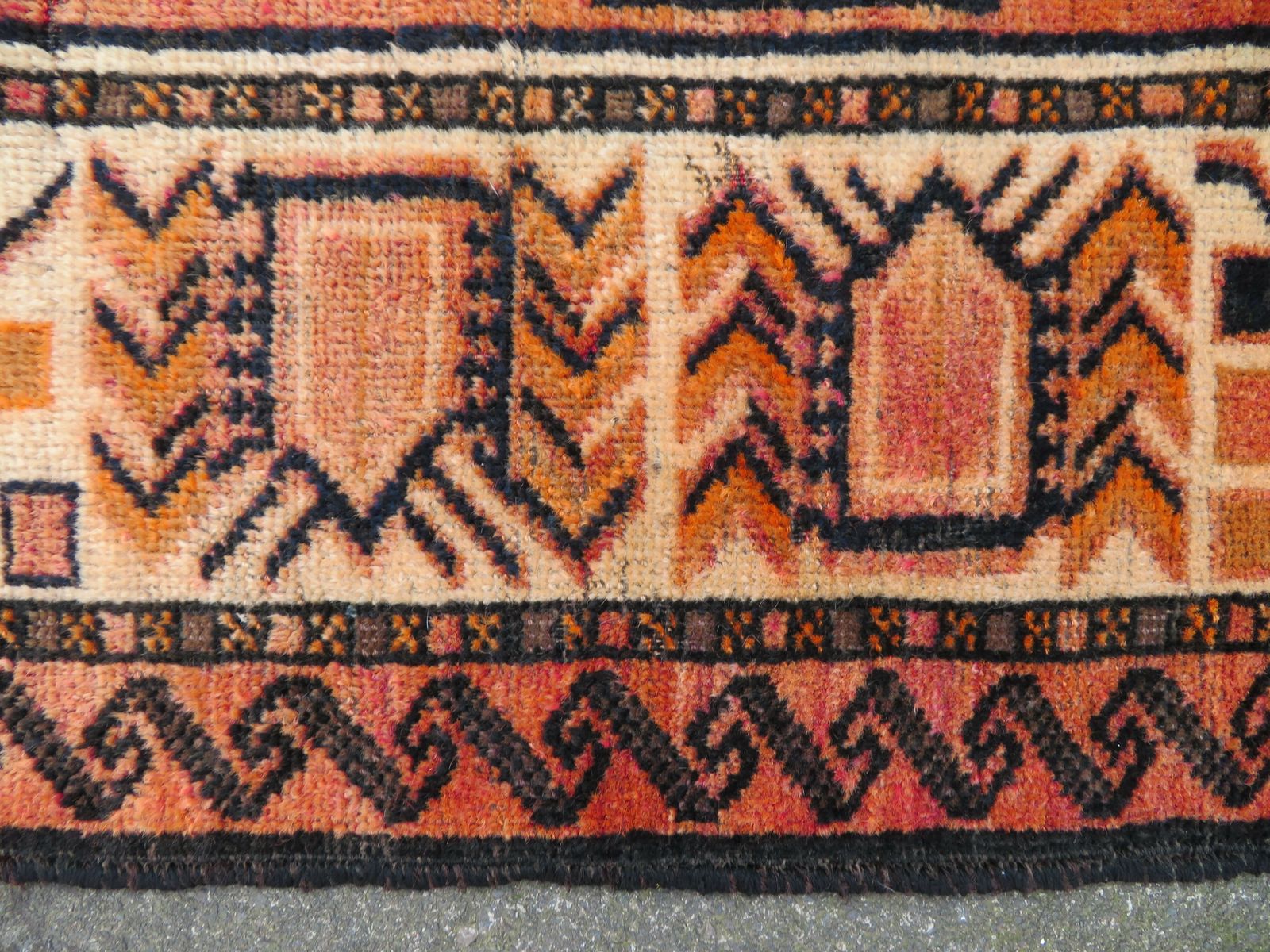 photo vinterior Antique Turkish Kurdish Village Rug. Malatya Province,Eastern Anatolia.162cm X 100cm.