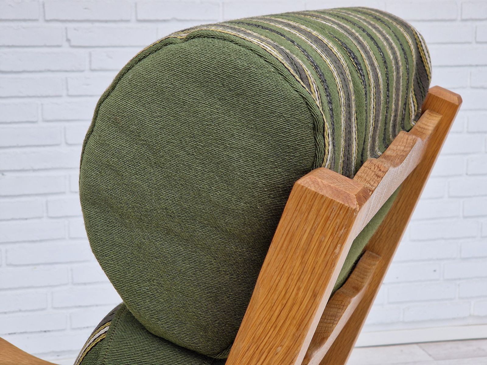 photo vinterior 60s, Highback Armchair, Danish Design, Henning Kjærnulf Style, Original Very Good Condition.