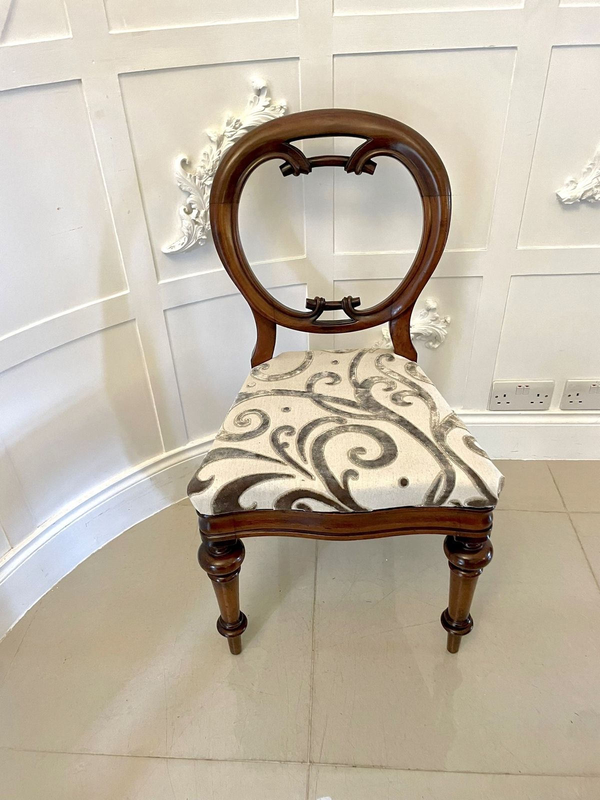 Outstanding Set Of 6 Antique Mahogany Balloon Back Dining Chairs photo buy
