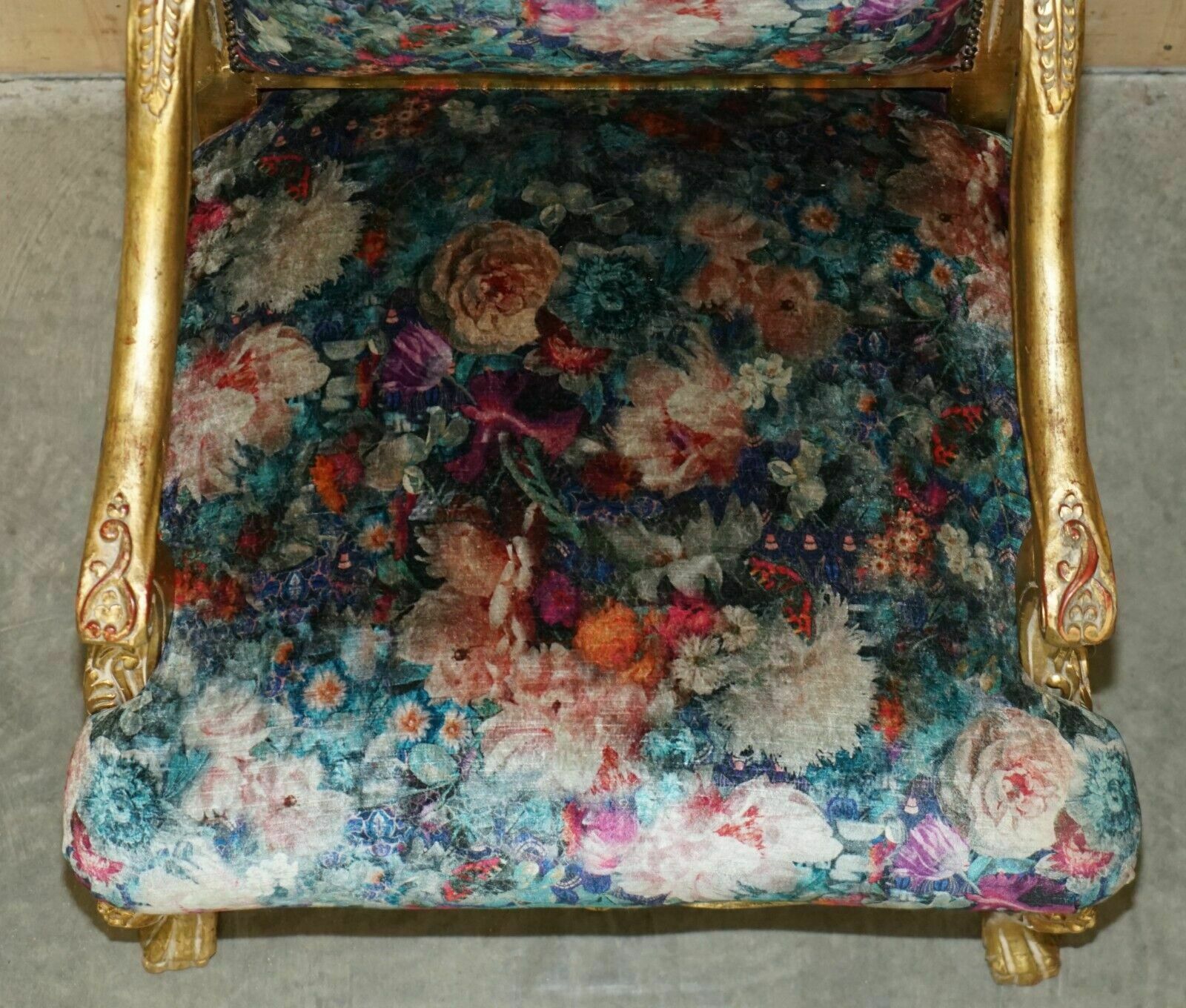 photo vinterior Pair Of Antique Original Giltwood Framed French Louis XV Fauteuils Armchairs