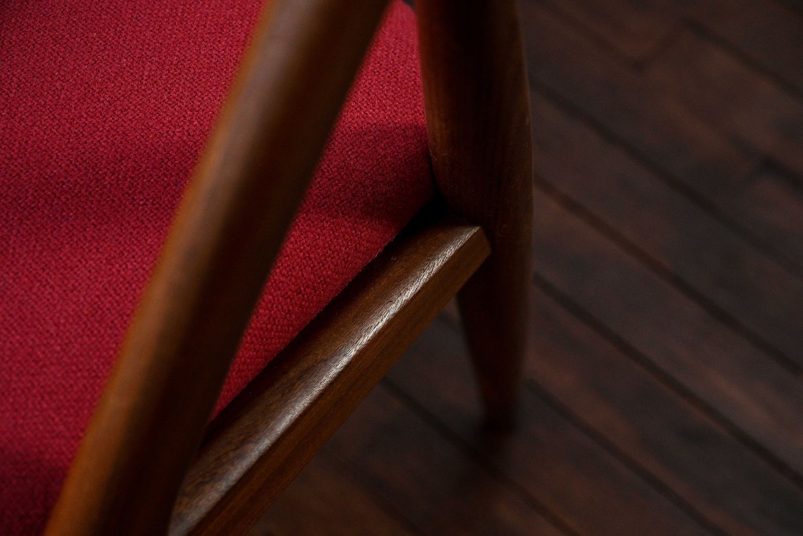 photo buy Set Of 4 Kai Kristiansen Teak Chairs Model 31