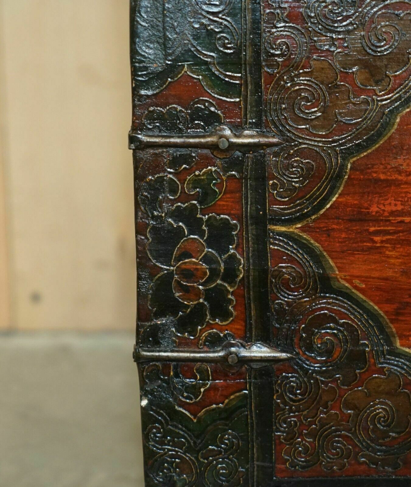 Antique Chinese Dragon Tibetan Polychrome Painted Trunk Linen Chest Coffer photo vinterior