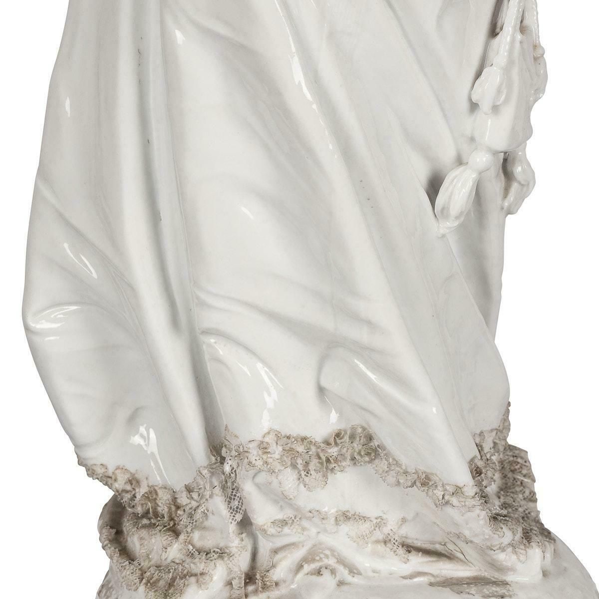 photo vinterior 19th Century Capodimonte White Porcelain Figures, C.1890