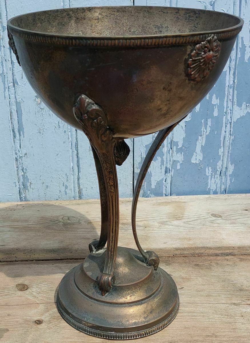 Silver Metal Centerpiece