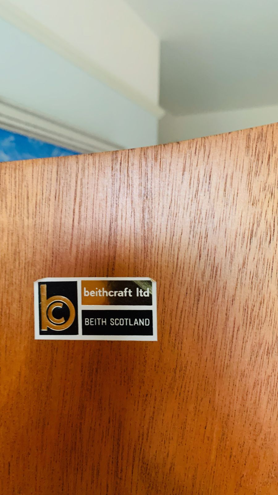 A Rare Beithcraft Flamed Walnut Wardrobe photo vinterior