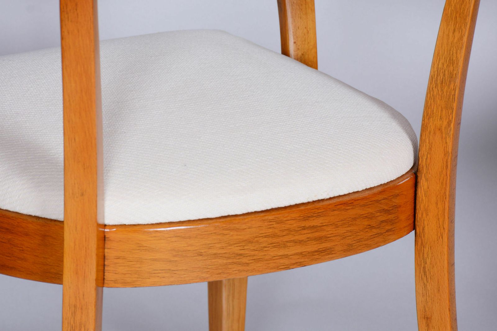 photo furniture Pair Of White Artdeco Beech Armchairs, Jindrich Halabala, Up Zavody, 1930s