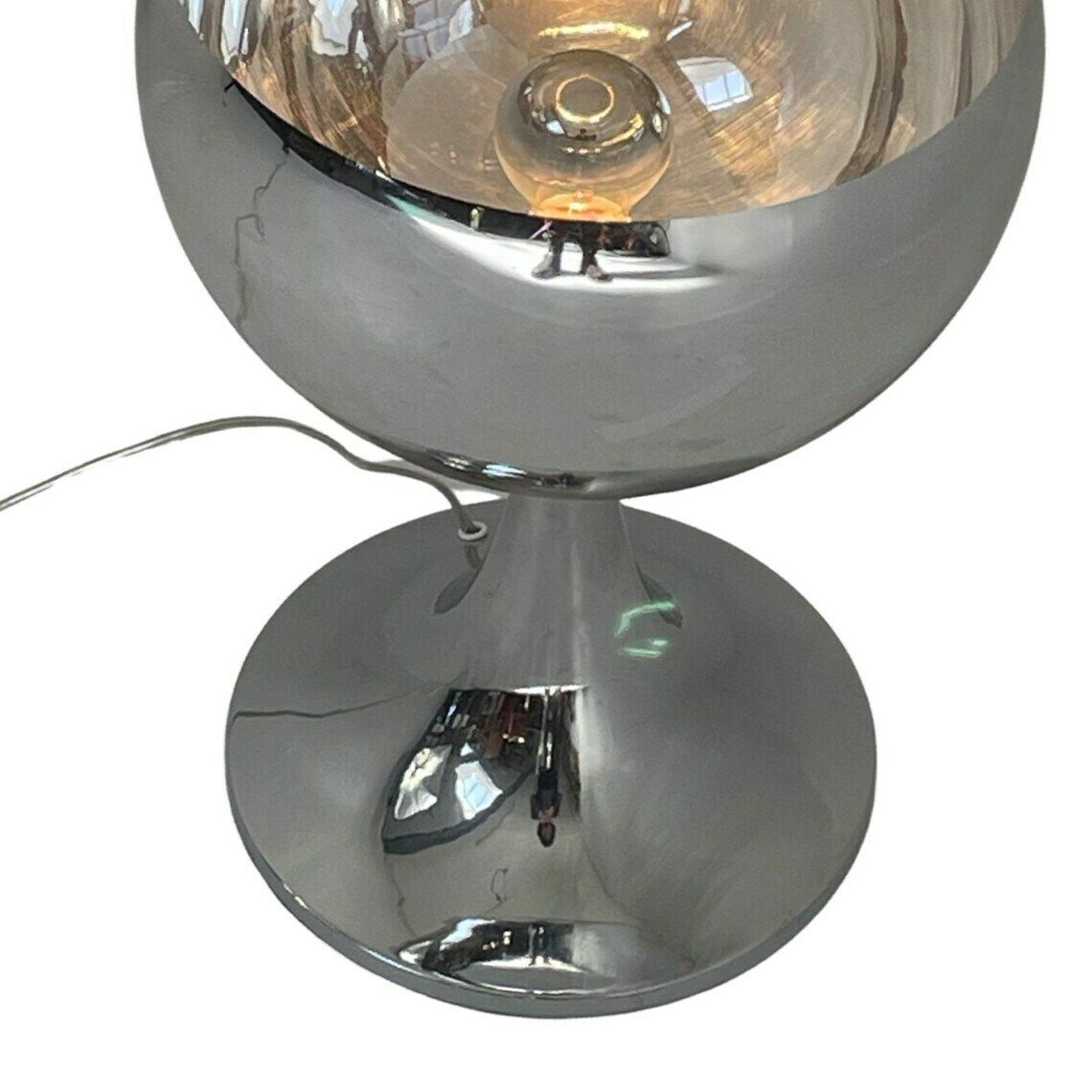Pop Art Space Age Design Xl Chromen Tafellamp Met Bolvormige Glazen Kap photo Verlichting